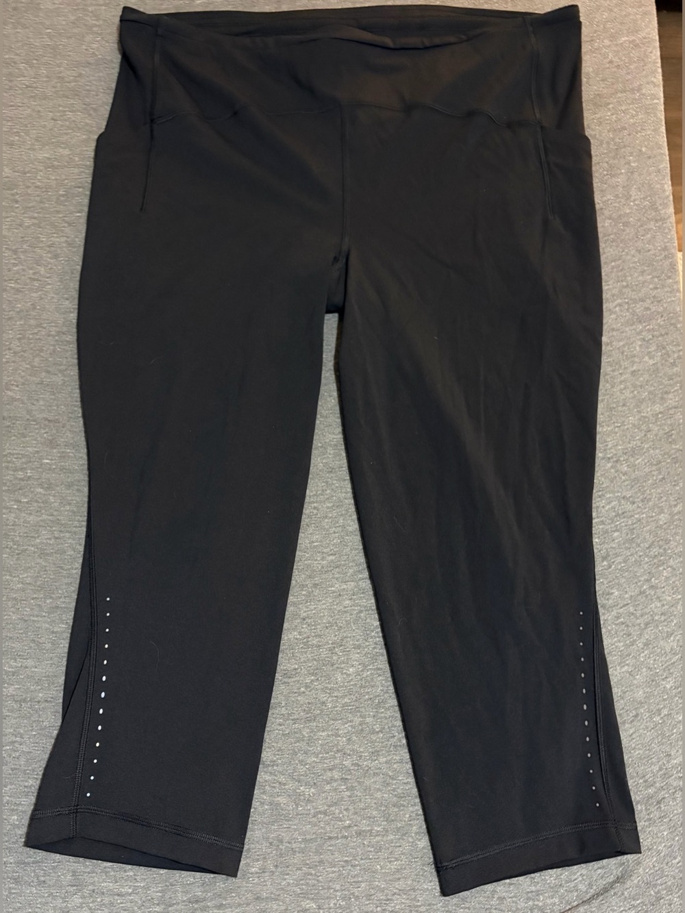 Lululemon Plus Size Swift Speed High-Rise Crop Leggings in Black